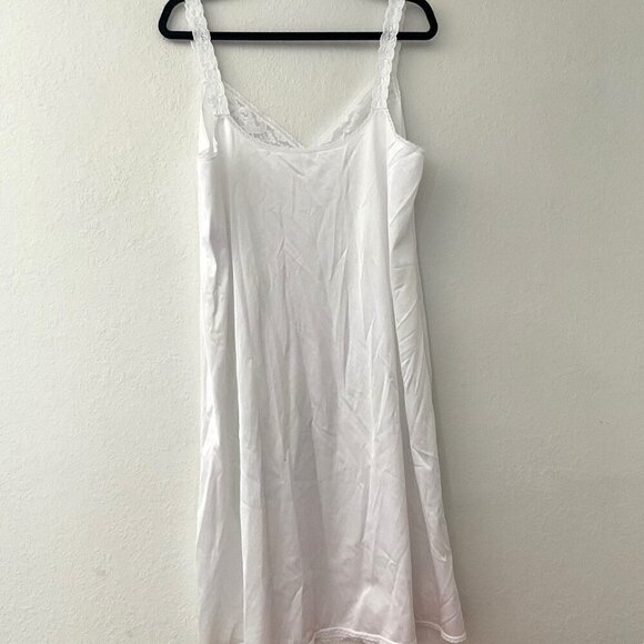 VANITY FAIR VINTAGE LACE FULL SLIP PLUS 42 - Picture 3 of 8